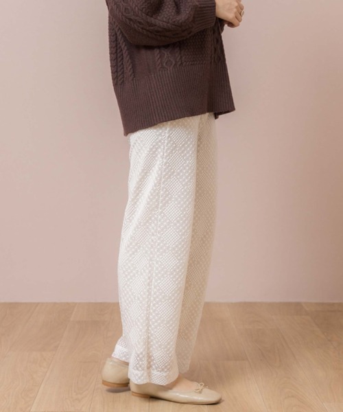 flower(フラワー)の「グレイスレースパンツ(その他パンツ・レディース・ホワイト/ブラウン・FREE)」の1枚目の写真