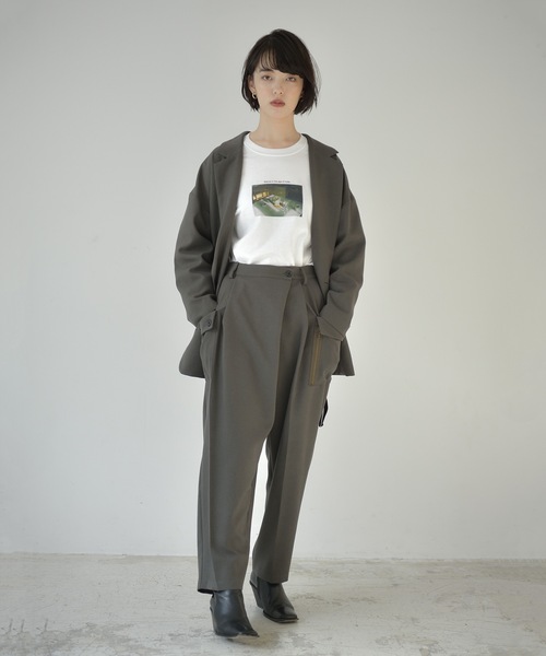 La SRIC（ラスリック）の「La SRIC / アシメテーパードPT【セットアップ可】（その他パンツ・レディース・カーキ/キャメル/ブラック・MEDIUM）」の4枚目の写真