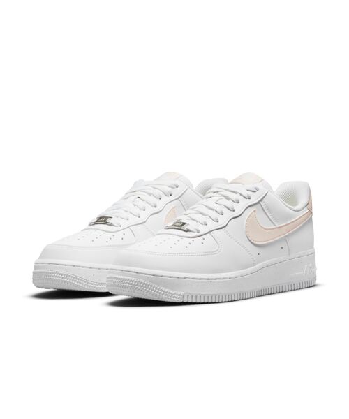 NIKE（ナイキ）の「ナイキ エア フォース 1 '07 ネクスト ネイチャー ウィメンズシューズ / Nike Air Force 1 '07 Next Nature Women's Shoes＜22-29cm 展開＞（スニーカー・レディース・ホワイト/ホワイト系その他2/ホワイト系その他3/ホワイト系その他4/クリーム/ホワイト系その他5/ホワイト系その他6・28.5/29/28/27/23.5/23/24.5/25/25.5/26.5/22/26/24/22.5/27.5）」の16枚目の写真