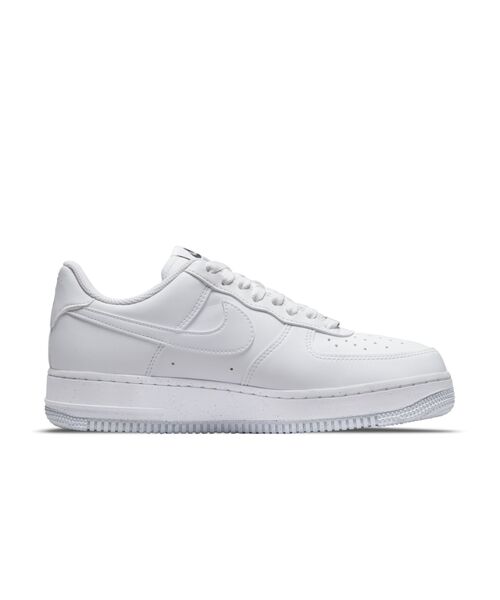 NIKE（ナイキ）の「ナイキ エア フォース 1 '07 ネクスト ネイチャー ウィメンズシューズ / Nike Air Force 1 '07 Next Nature Women's Shoes＜22-29cm 展開＞（スニーカー・レディース・ホワイト/ホワイト系その他2/ホワイト系その他3/ホワイト系その他4/クリーム/ホワイト系その他5/ホワイト系その他6・28.5/29/28/27/23.5/23/24.5/25/25.5/26.5/22/26/24/22.5/27.5）」の17枚目の写真