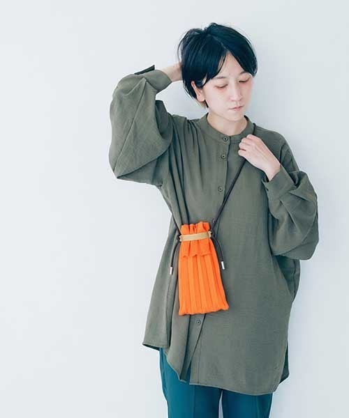 SPRUCE（スプルース）の「<SPRUCE/スプルス>プリーツミニショルダー（ショルダーバッグ・レディース・スカイブルー/ブラック/オレンジ/モスグリーン・ONE SIZE）」の4枚目の写真