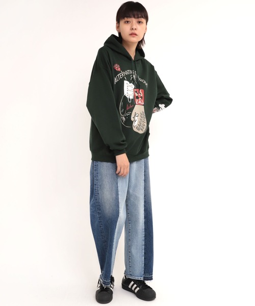 RNA（アールエヌエー）の「M1791 ガレージボクサープリントパーカー（パーカー・レディース・ブラック/モスグリーン/ラベンダー・MEDIUM）」の4枚目の写真