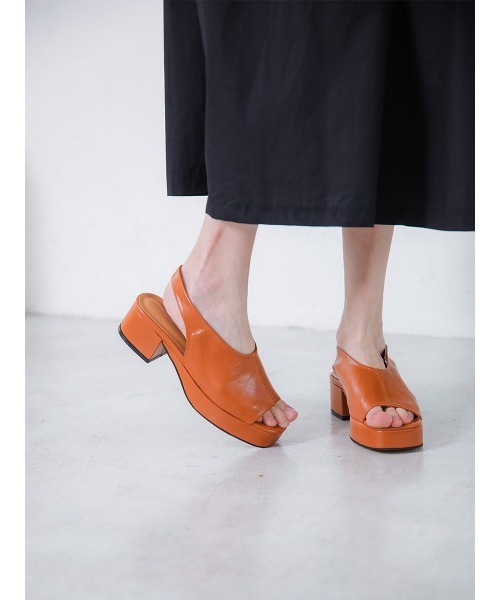 Ayla（アイラ）の「platform sandals（サンダル・レディース・ブラウン/ブラック・23/23.5/24/24.5/25）」の7枚目の写真