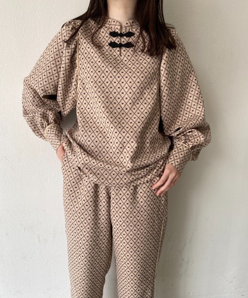 idem（イデム）の「【ZOZOTOWN限定】geometric china volume blouse/ジオメトリックチャイナボリュームブラウス（シャツ/ブラウス・レディース・ベージュ/グリーン・FREE）」の5枚目の写真