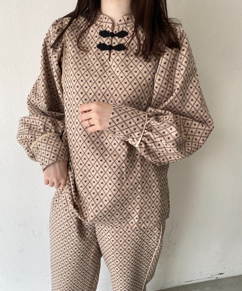 idem（イデム）の「【ZOZOTOWN限定】geometric china volume blouse/ジオメトリックチャイナボリュームブラウス（シャツ/ブラウス・レディース・ベージュ/グリーン・FREE）」の20枚目の写真