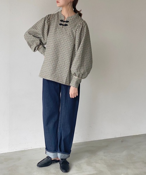 idem（イデム）の「【ZOZOTOWN限定】geometric china volume blouse/ジオメトリックチャイナボリュームブラウス（シャツ/ブラウス・レディース・ベージュ/グリーン・FREE）」の3枚目の写真