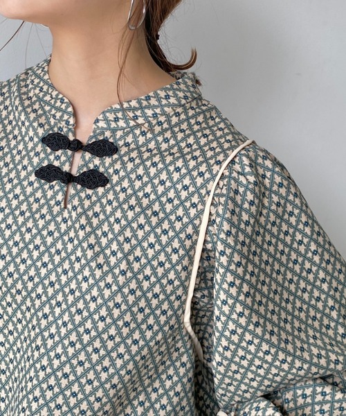 idem（イデム）の「【ZOZOTOWN限定】geometric china volume blouse/ジオメトリックチャイナボリュームブラウス（シャツ/ブラウス・レディース・ベージュ/グリーン・FREE）」の17枚目の写真
