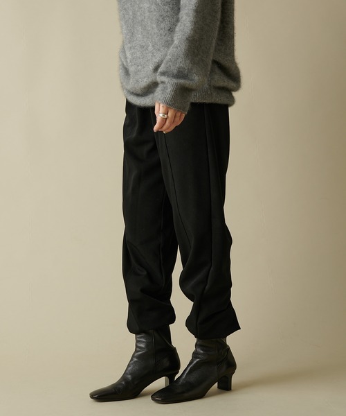 Omekashi（オメカシ）の「ジャージジョガーパンツ（スウェットパンツ・レディース・ブラック/アイボリー/オフホワイト・FREE）」の12枚目の写真