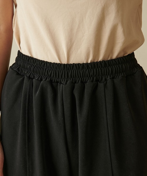 Omekashi（オメカシ）の「ジャージジョガーパンツ（スウェットパンツ・レディース・ブラック/アイボリー/オフホワイト・FREE）」の9枚目の写真