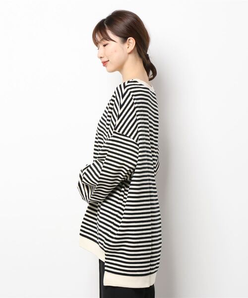 Chaco closet（チャコ クローゼット）の「バルーンスリーブオーバーサイズボーダースウェット（スウェット・レディース・ブルー/ベージュ/ブラック・FREE）」の7枚目の写真