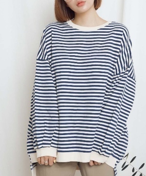 Chaco closet（チャコ クローゼット）の「バルーンスリーブオーバーサイズボーダースウェット（スウェット・レディース・ブルー/ベージュ/ブラック・FREE）」の4枚目の写真