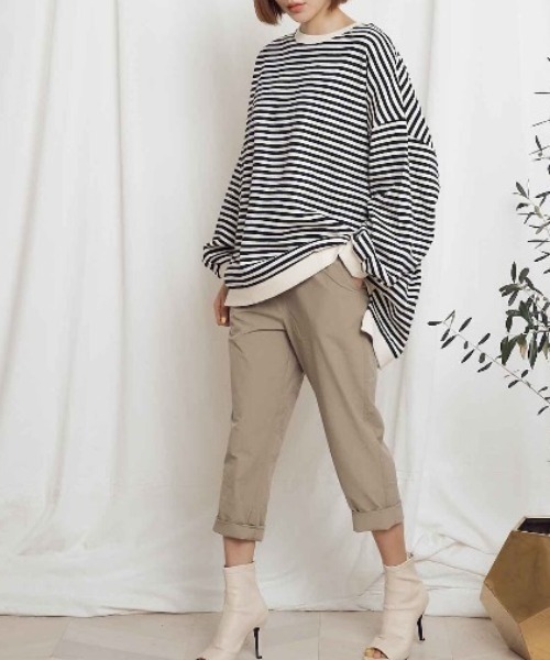 Chaco closet（チャコ クローゼット）の「バルーンスリーブオーバーサイズボーダースウェット（スウェット・レディース・ブルー/ベージュ/ブラック・FREE）」の11枚目の写真