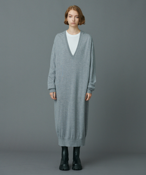 N.O.R.C（ノーク）の「ディープＶネックニットワンピース（ワンピース・レディース・ライトグレー/ブラック/トップグレー/ブラウン・S/M）」の6枚目の写真