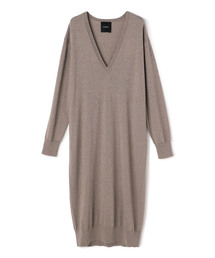ディープVネックニットワンピース