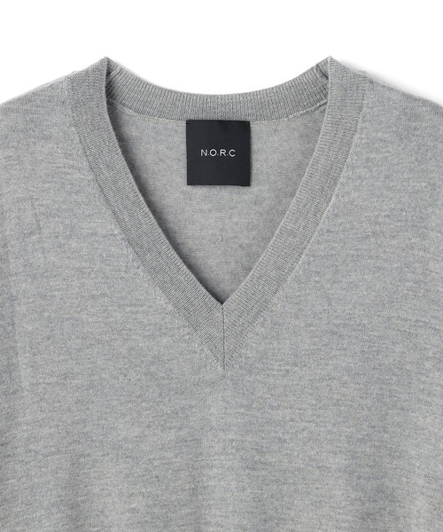 N.O.R.C（ノーク）の「ディープＶネックニットワンピース（ワンピース・レディース・ライトグレー/ブラック/トップグレー/ブラウン・S/M）」の22枚目の写真