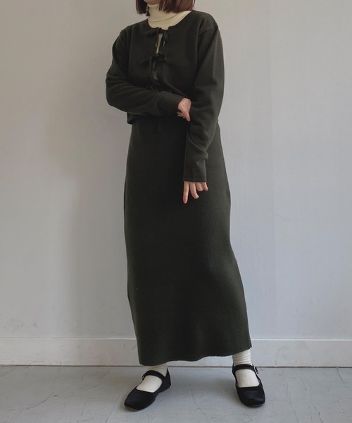 omom sot（オムオムソット）の「ニットカーディガン 2way リボン付き omom sot（カーディガン/ボレロ・レディース・ブラック/ダークグリーン・M）」の11枚目の写真