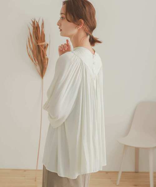 SENSE OF PLACE by URBAN RESEARCH（センスオブプレイスバイアーバンリサーチ）の「長袖ブラウス（シャツ/ブラウス・レディース・アイボリー・ONE）」の6枚目の写真