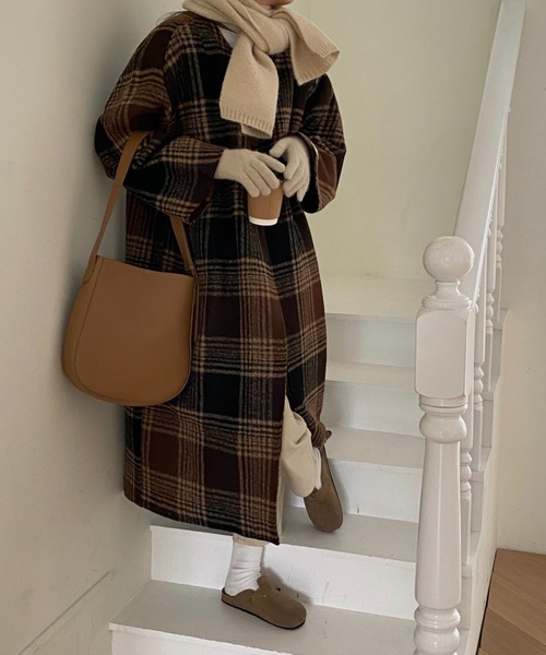 emi+（エミプラス）の「チェック柄ノーカラーコート（ノーカラーコート