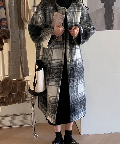 emi+（エミプラス）の「チェック柄ノーカラーコート（ノーカラーコート