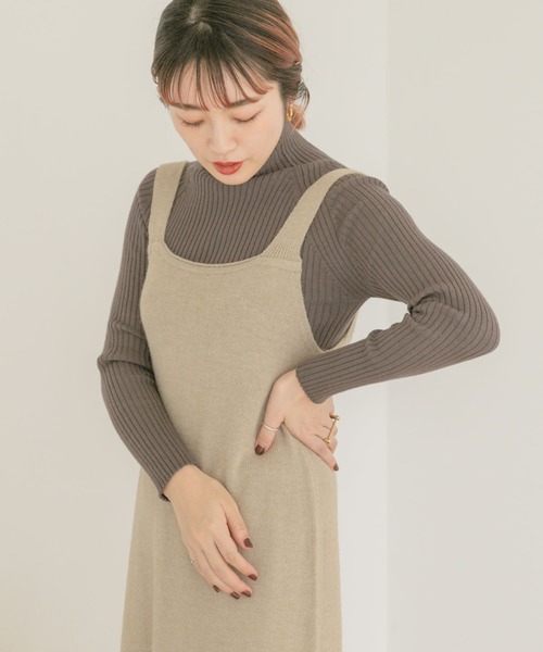 ITEMS URBANRESEARCH（アイテムズ アーバンリサーチ）の「モチモチハイネックリブニット（ニット/セーター・レディース・チャコールグレー/ベージュ/グレー/ブルー/グリーン・FREE）」の18枚目の写真