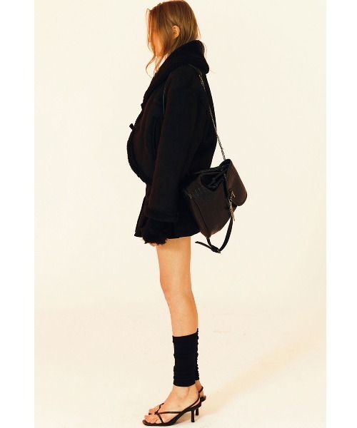 FANCY CLUB（ファンシークラブ）の「A'GEM/9 × .kom『 FANCY CLUB/ファンシークラブ』CROP DUFFLE MUSTANG/クロップド丈 ダッフルムスタングジャケット（ブルゾン・レディース・ブラック/ブラウン・FREE）」の5枚目の写真