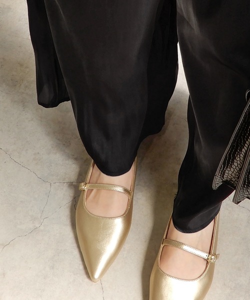 alala（アララ）の「メリージェーンポインテッドフラット（パンプス・レディース・シルバー/ブラック/ゴールド/ベージュ/カーキ・M/LL/S/L）」の5枚目の写真