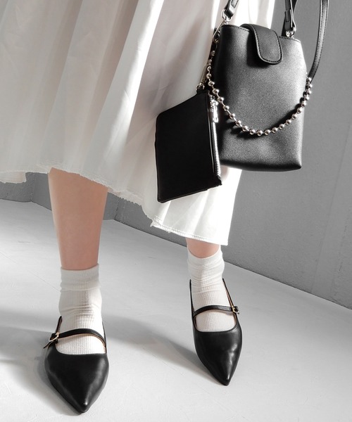 alala（アララ）の「メリージェーンポインテッドフラット（パンプス・レディース・シルバー/ブラック/ゴールド/ベージュ/カーキ・M/LL/S/L）」の22枚目の写真