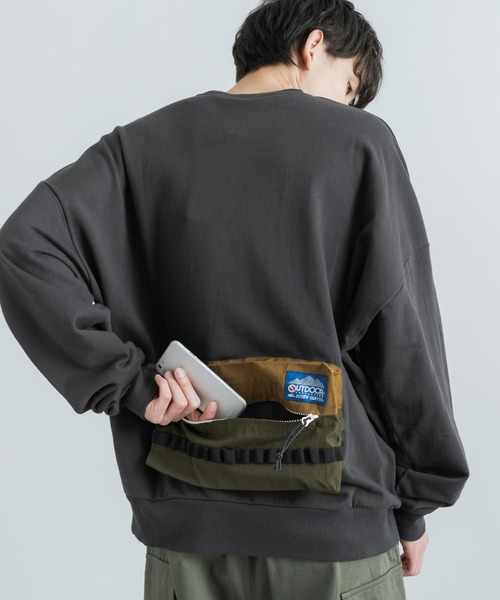 KRIFF MAYER(クリフメイヤー)の「OUTDOOR PRODUCTS × KRIFF MAYER コラボ クルーネック裏毛スウェットシャツトレーナー(スウェット・メンズ・オフホワイト/サックスブルー/チャコール・M/XL/L)」の3枚目の写真