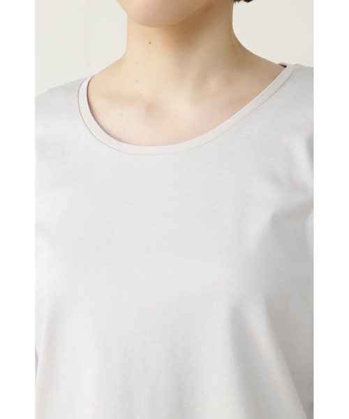 human woman(ヒューマンウーマン)の「オーガニックコットンスムース長袖Tシャツ(Tシャツ/カットソー・レディース・ホワイト/グレー・MEDIUM/LARGE)」の7枚目の写真