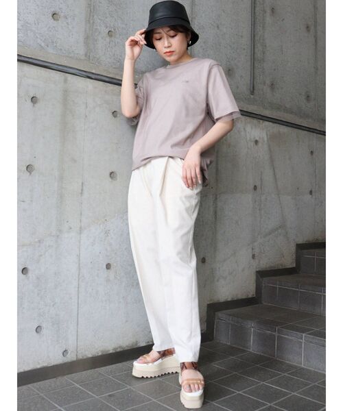 MURUA（ムルーア）の「ヴィーガンレザーバケットハット（ハット・レディース・ブラック/アイボリー・FREE）」の4枚目の写真