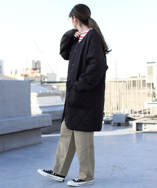 EEL(イール)の「EEL/イール 別注 コサム コート Awesome coat(ノーカラーコート・メンズ・ブラック/オリーブ・L/M)」の5枚目の写真