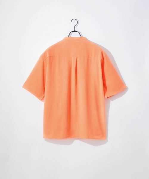 Craft Nicholson（クラフトニコルソン）の「ブライトポプリン リラックス バンドカラー 半袖シャツ（シャツ/ブラウス・メンズ・ライトグレー/ブラック/ベージュ/ネイビー/オフホワイト/パープル系その他/オレンジ系その他/スモークピンク/テラコッタ・S/M/L）」の11枚目の写真