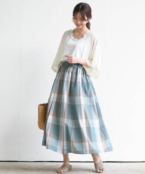 rps（アールピーエス）の「フラワーレースモチーフホルタータンクトップ（タンクトップ・レディース・ブラック/ネイビー/オフホワイト/オートミール・M）」の5枚目の写真