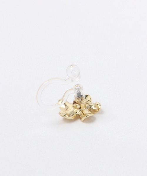 LAKOLE(ラコレ)の「フラワーモチーフノンホールピアス6点SET / 274649(イヤリング・レディース・その他1/その他2・FREE)」の3枚目の写真