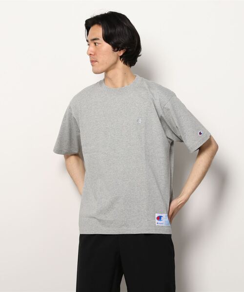 Champion(チャンピオン)の「【Champion/チャンピオン】メンズ アクションスタイル ショートスリーブTシャツ(Tシャツ/カットソー・メンズ・ホワイト/ブラック/ネイビー/グレー/ゴールド/レッド系その他4/ブルー/パープル/ダークグリーン/ロイヤルブルー/オレンジ系その他/オートミール/ヘザーグレー/レモンイエロー/アクア・MEDIUM/LARGE/X-LARGE/SMALL/XX-LARGE)」の3枚目の写真