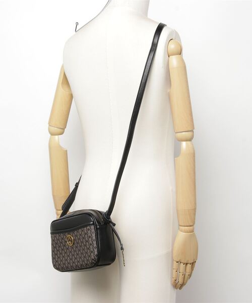 FOSSIL（フォッシル）の「BRENNON CROSSBODY SHB2947015