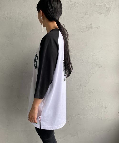 BEN DAVIS（ベンデイビス）の「【WEB限定】[BEN DAVIS/ベンデイビス] カレッジロゴ ラグランスリーブTシャツ（Tシャツ/カットソー・レディース・ホワイト/グレー・M/L/XL）」の4枚目の写真