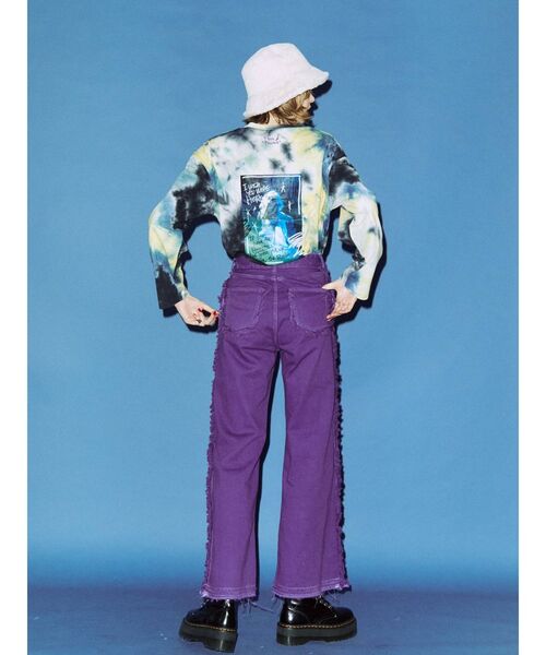 jouetie(ジュエティ)の「フォトグラフィティ ロンT(Tシャツ/カットソー・レディース・オフホワイト/オレンジ/ネイビー・MEDIUM)」の12枚目の写真