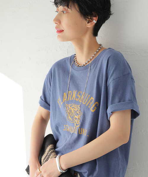 JOURNAL STANDARD（ジャーナルスタンダード）の「エンブロイダリーロゴTシャツ（Tシャツ/カットソー・レディース・ホワイト/ネイビー・FREE）」の2枚目の写真