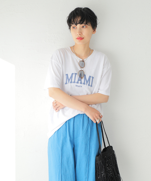 JOURNAL STANDARD（ジャーナルスタンダード）の「エンブロイダリーロゴTシャツ（Tシャツ/カットソー・レディース・ホワイト/ネイビー・FREE）」の3枚目の写真