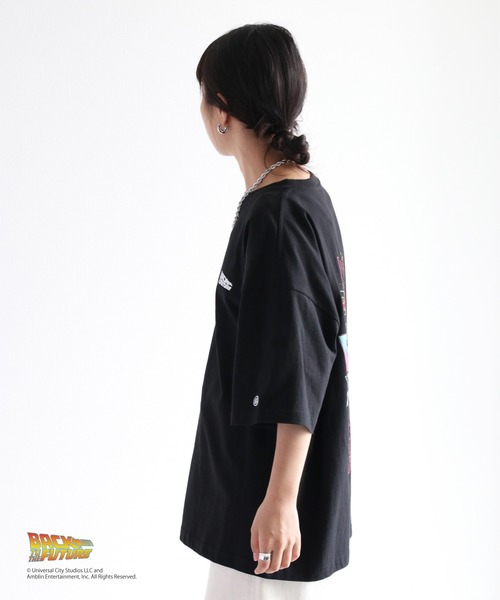 DISCUS（ディスカス）の「DISCUS『BACK TO THE FUTURE』バックプリントTシャツ（Tシャツ/カットソー・レディース・ブラック/ホワイト・M）」の5枚目の写真