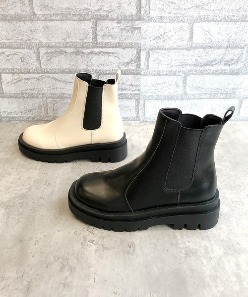 Noubel Voug Relax（ヌーベルヴォーグリラックス）の「トラックソールチェルシーブーツ（ブーツ・レディース・アイボリー/ブラック・S/M/L/LL/3L）」の22枚目の写真