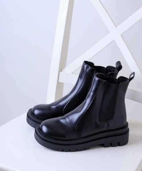 Noubel Voug Relax（ヌーベルヴォーグリラックス）の「トラックソールチェルシーブーツ（ブーツ・レディース・アイボリー/ブラック・S/M/L/LL/3L）」の8枚目の写真