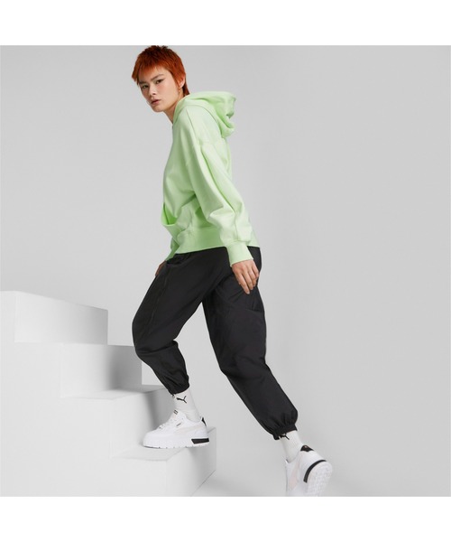 PUMA(プーマ)の「PUMA プーマ ウィメンズ CLASSICS オーバーサイズ フーディー(スウェット・レディース・ライトグレー/ブラック/グリーン/ローズ/ダークグリーン/タン・SMALL/MEDIUM/LARGE/X-SMALL)」の15枚目の写真