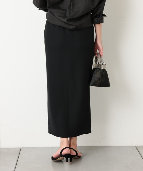 OUVRAGE CLASSE（ウヴラージュクラス）の「フロントスリットタイトスカート（スカート・レディース・ブラック/グレイッシュベージュ・FREE）」の10枚目の写真