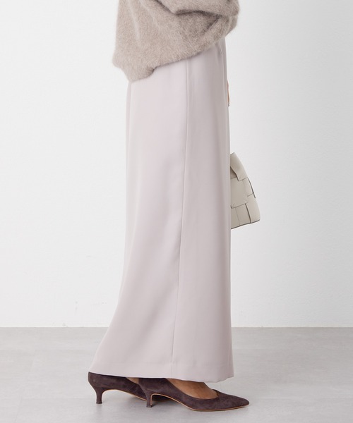 OUVRAGE CLASSE（ウヴラージュクラス）の「フロントスリットタイトスカート（スカート・レディース・ブラック/グレイッシュベージュ・FREE）」の15枚目の写真