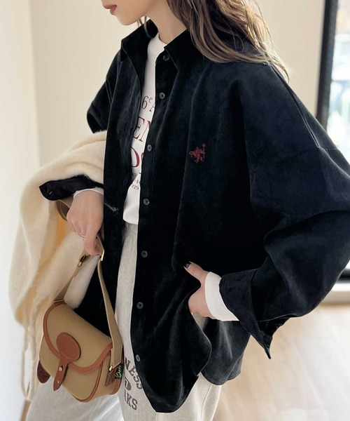 classicalelf（クラシカルエルフ）の「こっくり感。ワンポイント刺繍細コーデュロイオーバーシャツ（シャツ/ブラウス・レディース・ブラック/ベージュ/ブルー/モカ・SMALL/MEDIUM/LARGE/X-LARGE）」の14枚目の写真