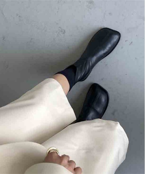 SUGAR BISKET（シュガービスケット）の「バックファスナーショートブーツ（ブーツ・レディース・ブラック/ダークブラウン・38/39/35/36/37）」の4枚目の写真