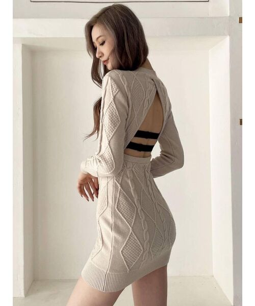 GYDA（ジェイダ）の「BACK OPENケーブルニットワンピース（ワンピース・レディース・アイボリー/ブラック・FREE）」の2枚目の写真