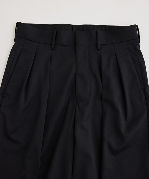 ADAM ET ROPE'（アダムエロペ）の「《SOLOTEX》《REPREVE》トロ ワイド テーパード 2タック スラックス/サスティナブル（スラックス・メンズ・ブラック/グリーン系その他2/グレー系その他・S/M/L）」の5枚目の写真